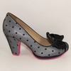 Escarpins noirs &agrave; pois